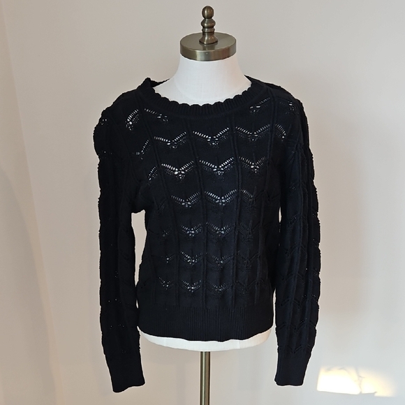GAP Sweaters - GAP Women's Black Knit Sweater